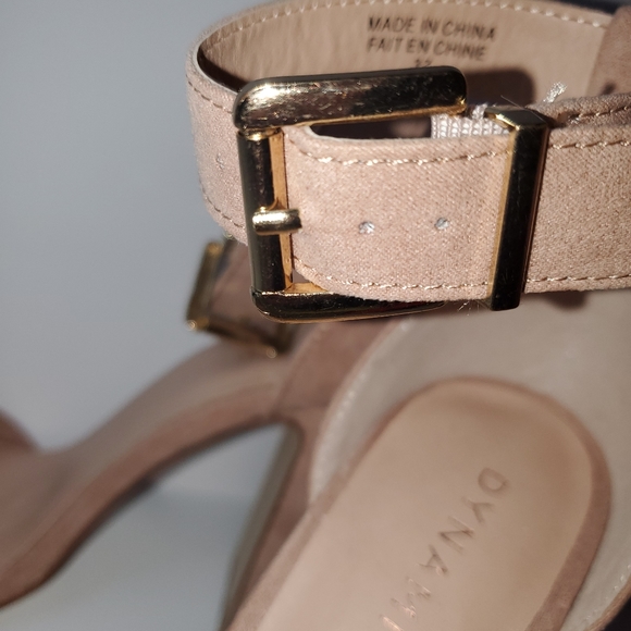 DYNAMITE Ankle Strap Heels - Picture 5 of 5